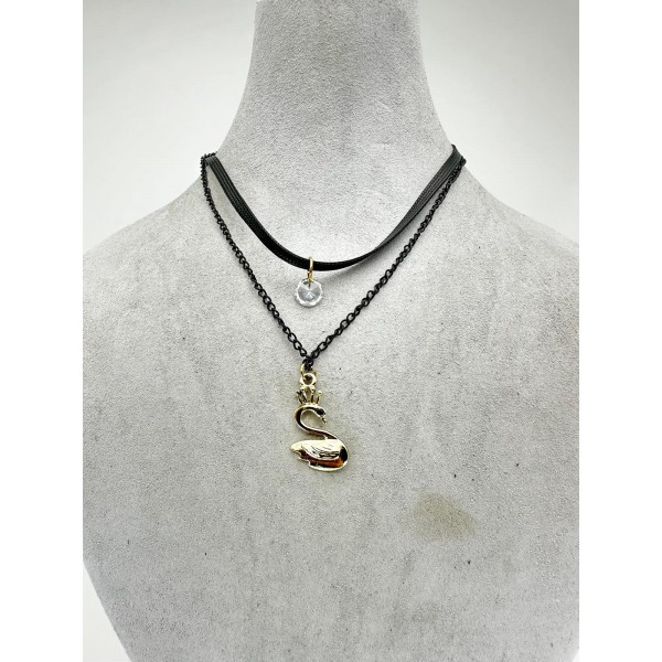 Siyah Zincirli Kuğu Kuşu Desenli Taşlı Kolye